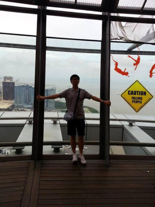 Illustration for article titled Korea's Photoshop Trolls Make the Internet a Better Place